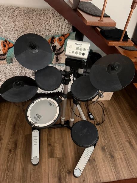 Elektronické bicie roland hd-1 (v-drums),
