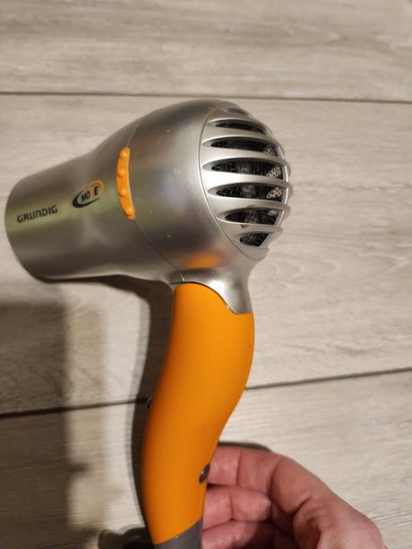 Cestovný fén grundig 1500w, 