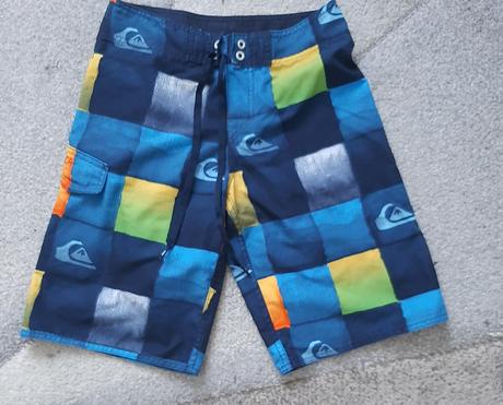 Detské kraťasy, quiksilver,152