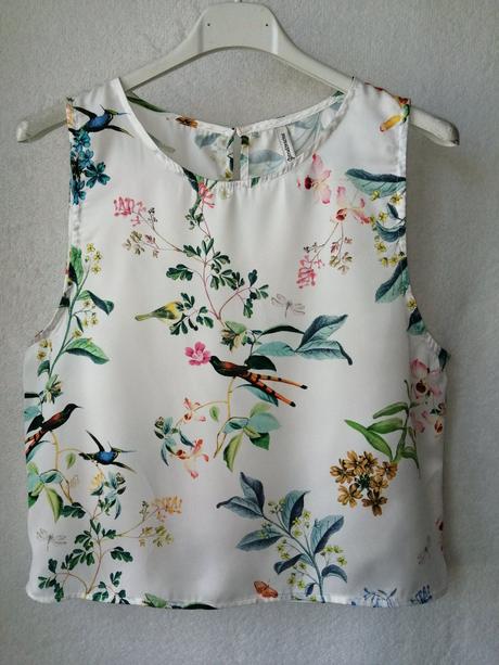 Pekná krátka blúzka, stradivarius,38
