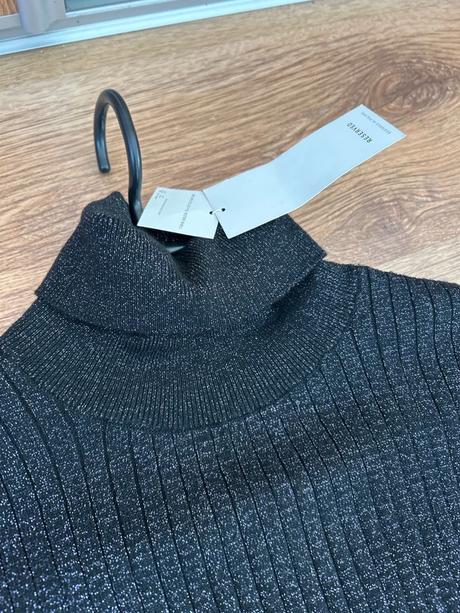 2x nenosené svetrikove šaty s a m, reserved,s