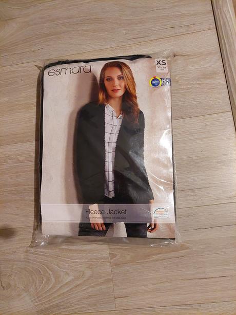 Sveter, veľkosť xs, čierny, nový, esmara,xs