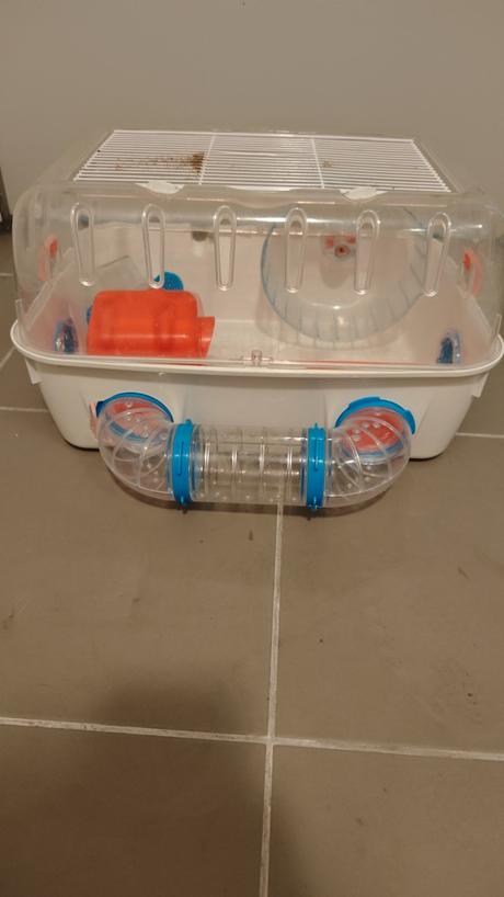 Plastova klietka pre skrecka,