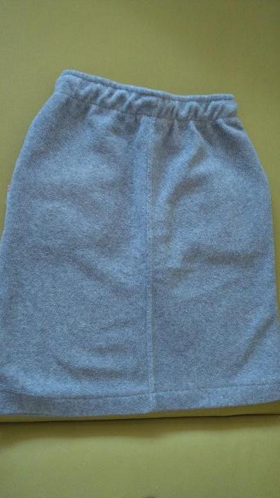 Teplučká suknička, 140