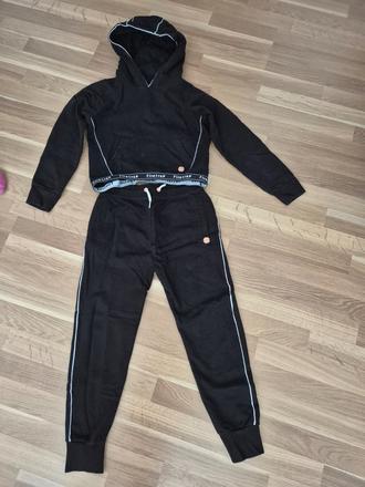 Tepláková súprava, 152