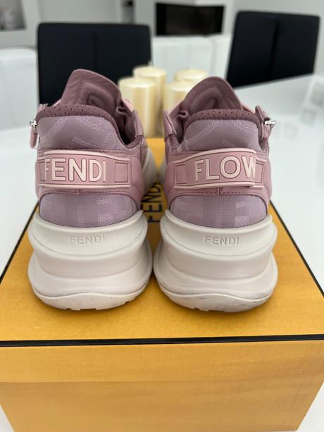 Fendi tenisky, 39