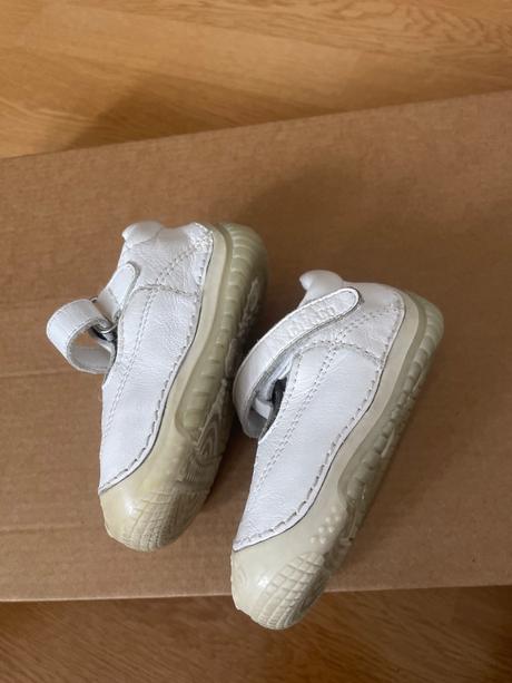 Sandalky kozene, chicco,18