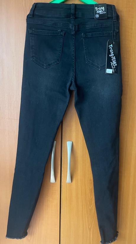 Dámske čierne rifle., 36