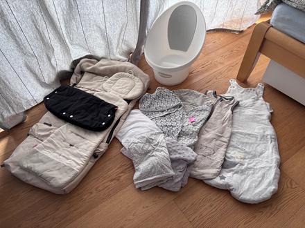 Vanička na kúpanie + fusak + doplnky na spanie, mothercare