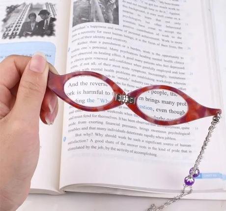 Okuliare s lupou na retiazke 4+, 