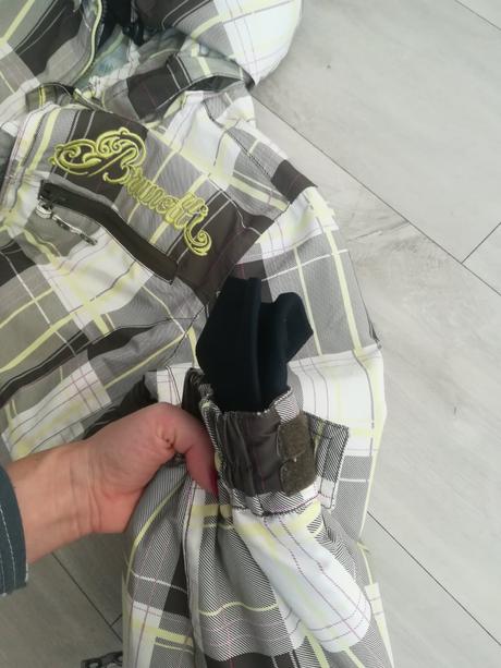 Vysokokvalitná lyž.bunda vhodná aj do mesta, krásn, s