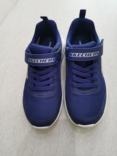 Predam tenisky, skechers,35