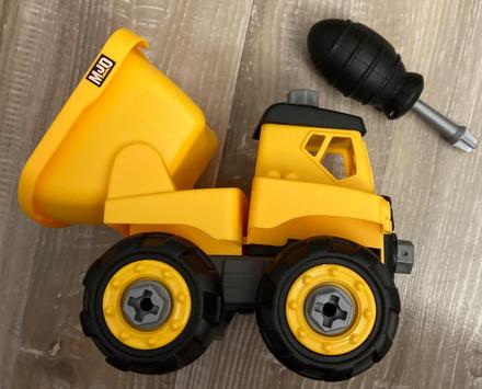 Šróbovacie autíčko,