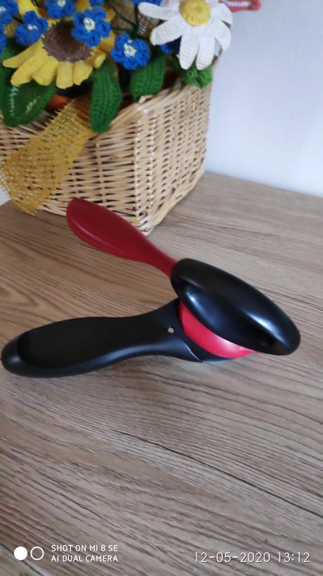 Tupperware otvarac na konzervy,