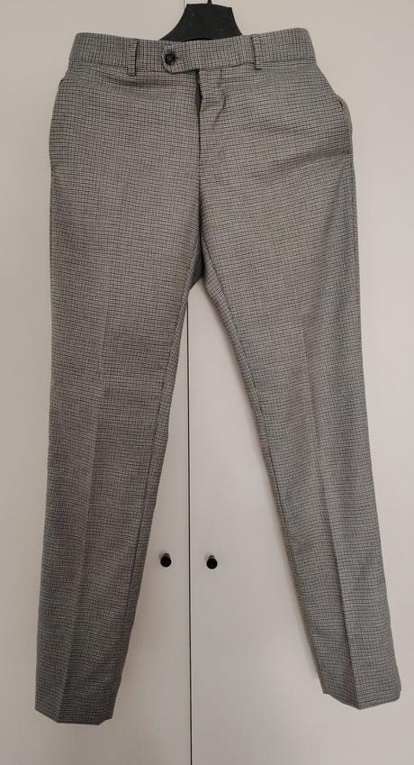 Svadobný oblek gabri, 48