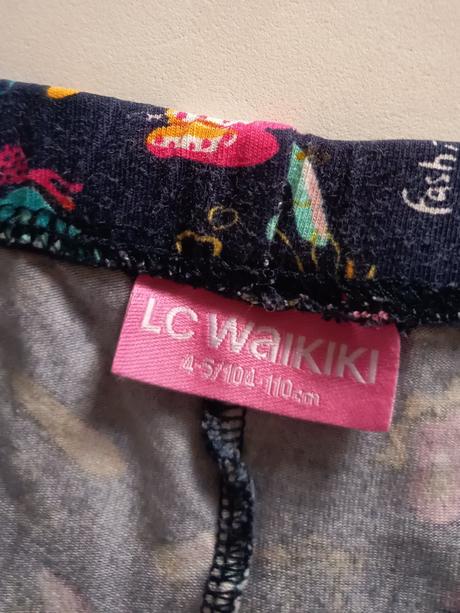 Trojštvrťové legíny, 110