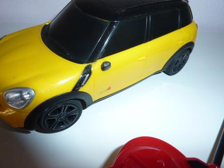 Auto na diaľkové ovládanie mini, 