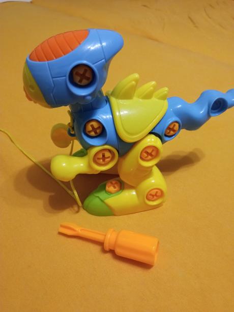 Šróbovací dinosaurus, 