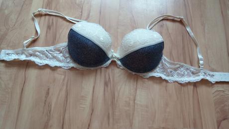 Krémová čipkovaná podprsenka - takko, takko,80c