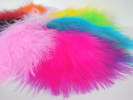 Dekoračné pierka marabou, 