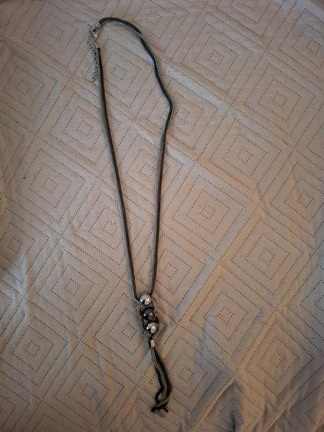 Nahrdelnik bizuteria,