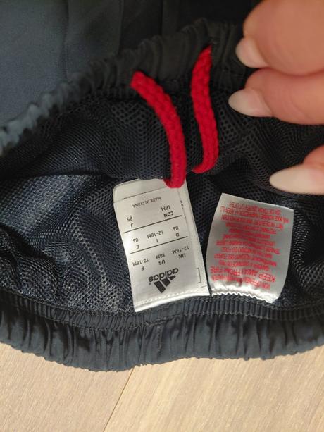 Šortky alebo plavky adidas, adidas,86
