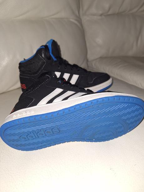 Botasky, adidas,32