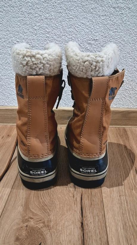 Snehule, sorel,40