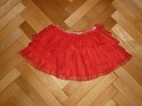 Červená suknička, pepco,104