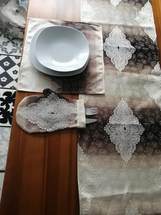 Slávnostné stolovanie, 