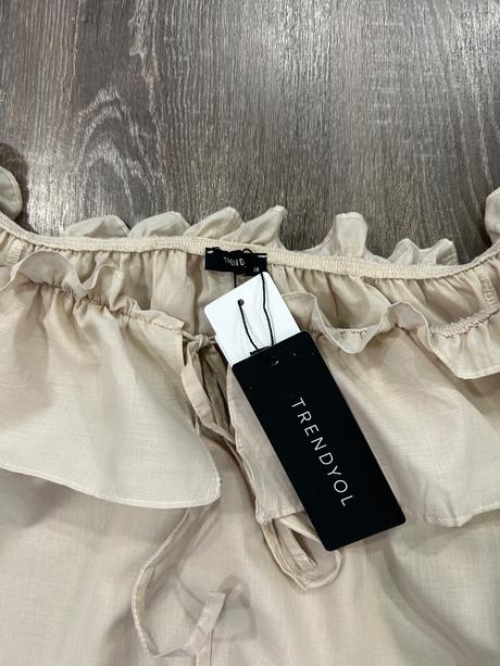 Trendyol nová štýlová blúzka m, m