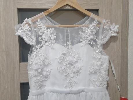 Šaty na 1.sv.prijímanie, 152