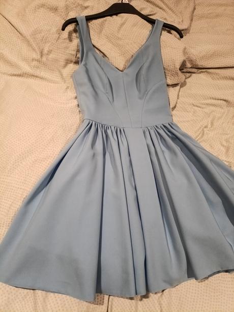 Spoločenské šaty, 34