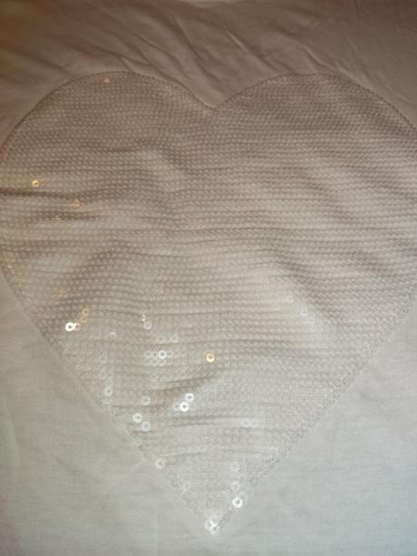 Tričko so srdiečkom, 158