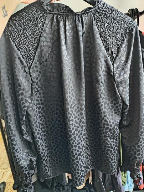 Blúzka saténová, m