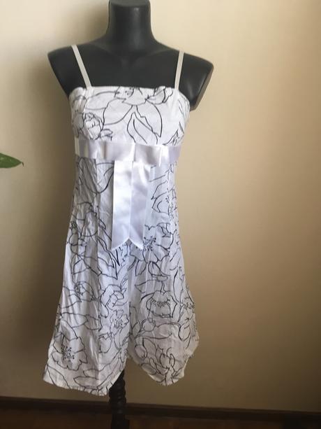 Letné biele saty, s