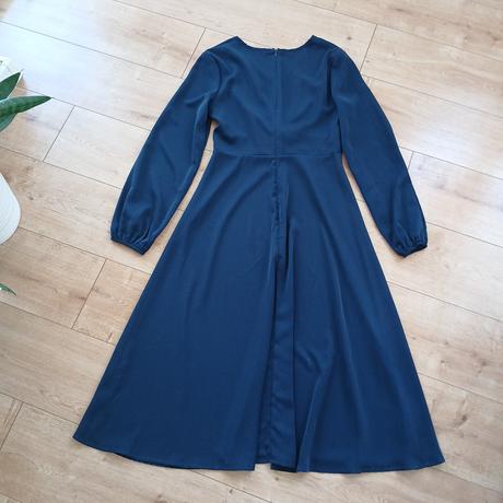 Tmavomodré midi šaty, m