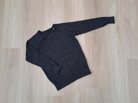 Čierny pulóver, c&a,134