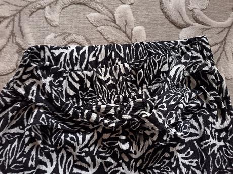 Ľahké padavé nohavice, m