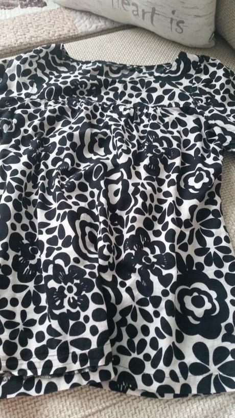 Kvetovana bluzka, atmosphere,40