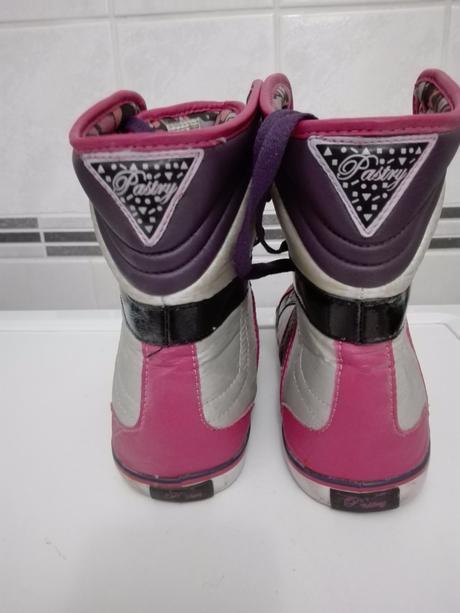 Kotnikové topánky, 37