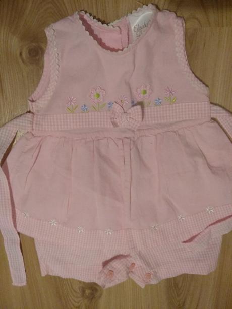 Outfit, 74