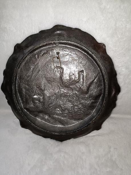 Starý okrasny tanier, 