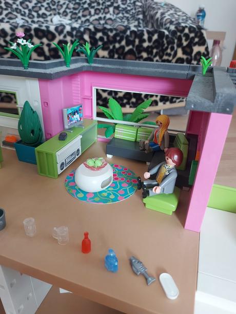 Playmobil obrovská vila+bazén+hosťovský dom+auto, 