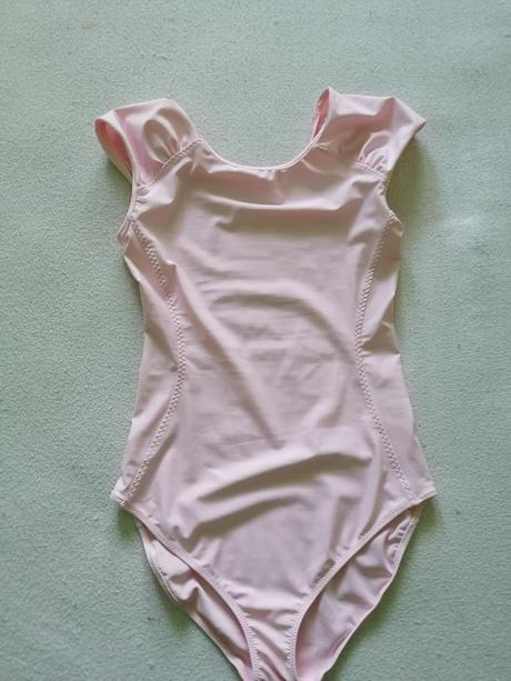 Tričko a tielko na cvičenie, 158