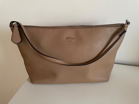 Kabelka guess bezova, guess