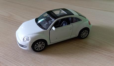 Auto - vw beetle,