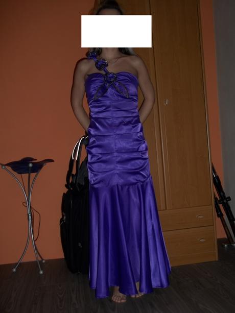 Spolocenske saty, 36