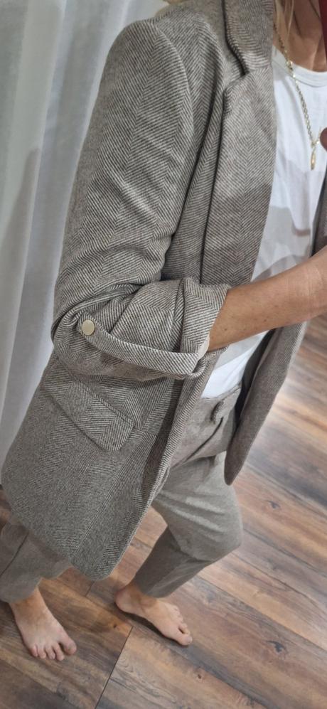 Komplet sako nohavice so zamykmi vel 36/38, reserved,m