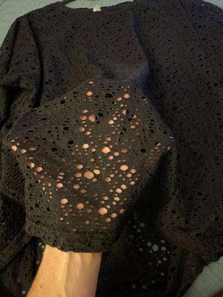 Čierne sieťkované tričko, m